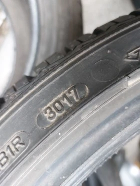 Гуми Зимни 225/40R18, снимка 7