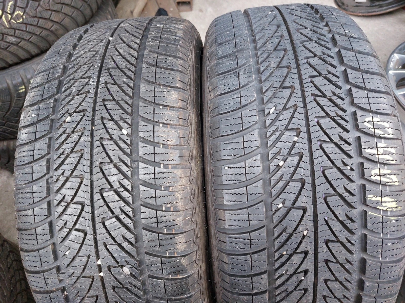 ���� 225/40R18 | Mobile.bg � ����������� 3