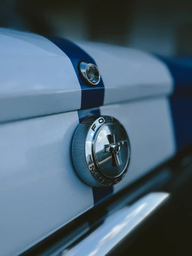 Ford Mustang - 50000 € / 97791.50 лв. - 42826689 14