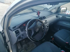 Toyota Avensis verso, снимка 4