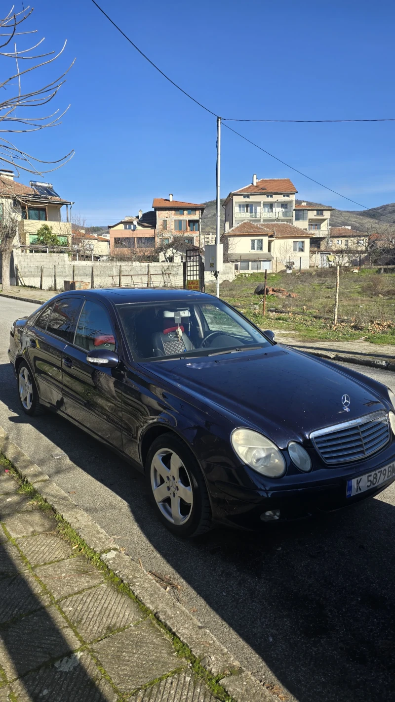 Mercedes-Benz E 220
