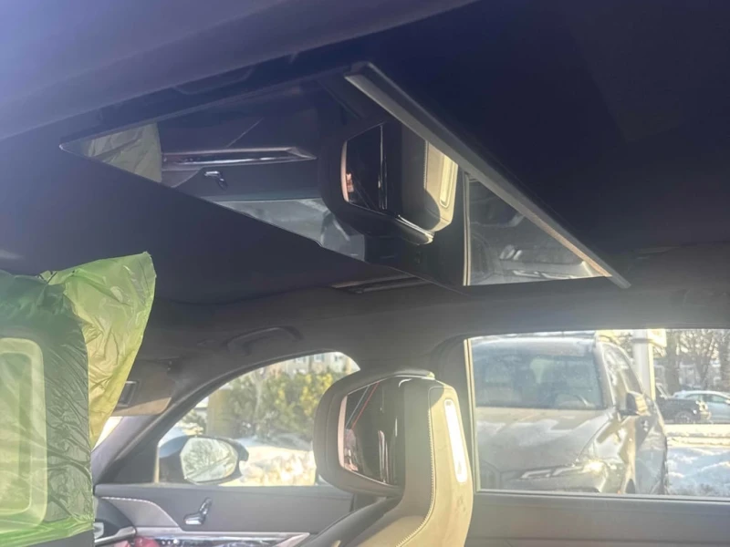 BMW 760 * 760i xDrive * CARFAX * БЕЗ ПЪРВОНАЧАЛНА ВНОСКА, снимка 10 - Автомобили и джипове - 53298577