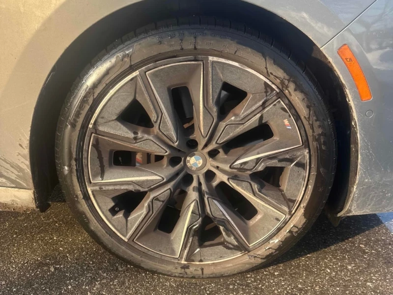 BMW 760 * 760i xDrive * CARFAX * БЕЗ ПЪРВОНАЧАЛНА ВНОСКА, снимка 7 - Автомобили и джипове - 53298577