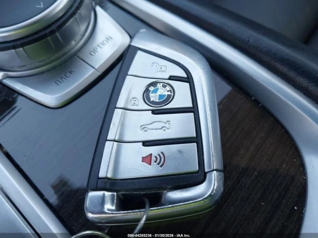 BMW 740 Li| HuD| HARMAN| ЩОРИ| ОБДУХВАНЕ| GESTURE, снимка 14 - Автомобили и джипове - 53540134