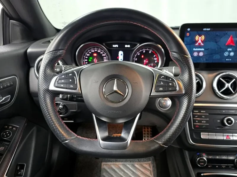 Mercedes-Benz CLA, снимка 13 - Автомобили и джипове - 54288279