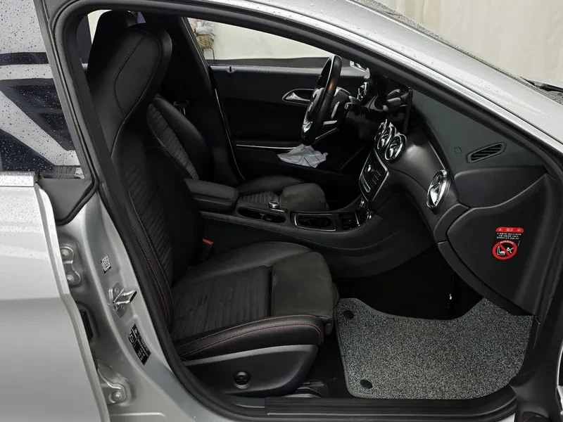 Mercedes-Benz CLA, снимка 12 - Автомобили и джипове - 54288279