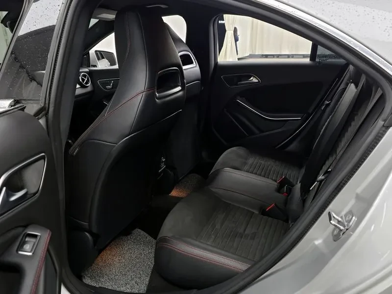 Mercedes-Benz CLA, снимка 11 - Автомобили и джипове - 54288279