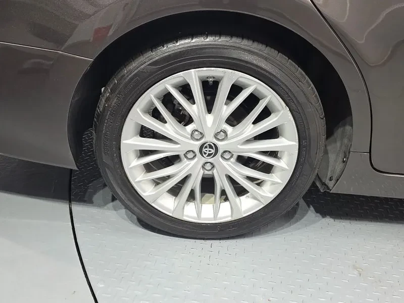 Toyota Camry  (Xv70) 2.5 Xle Hybrid | Mobile.bg � ����������� 5