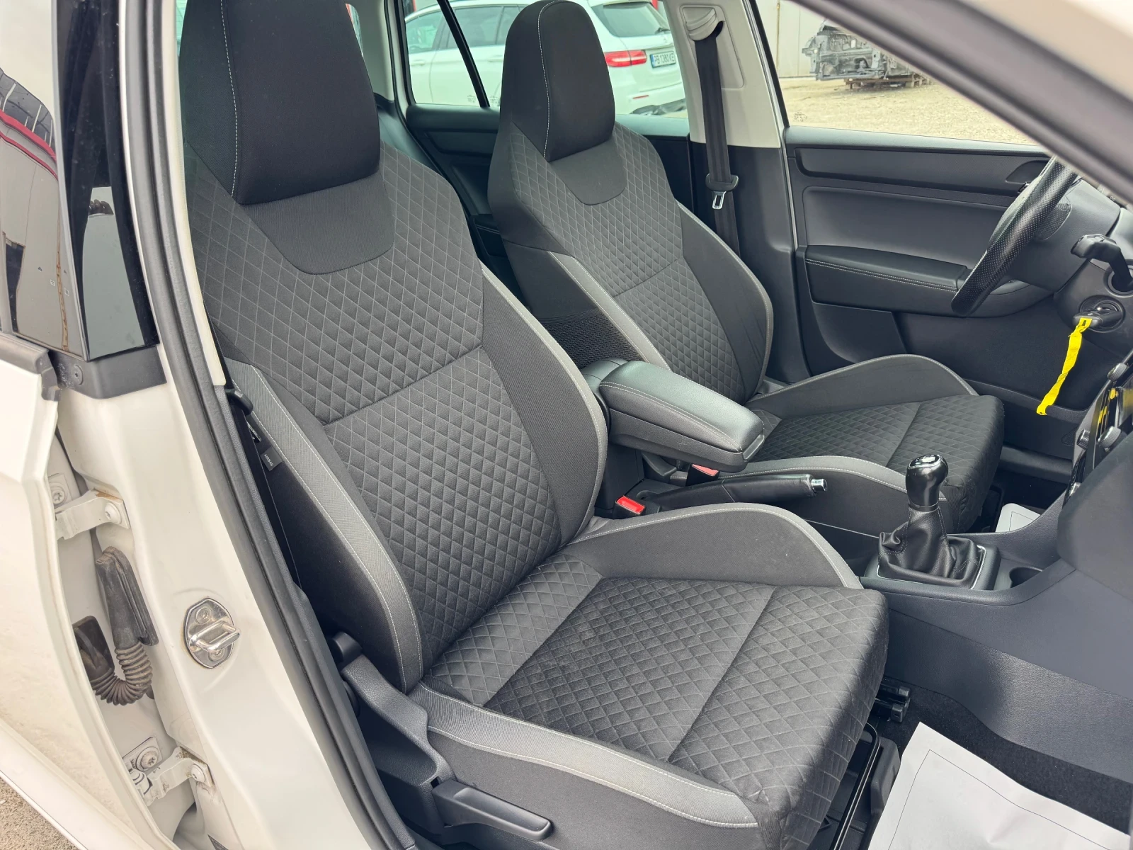 Skoda Rapid 78000 | Mobile.bg   12