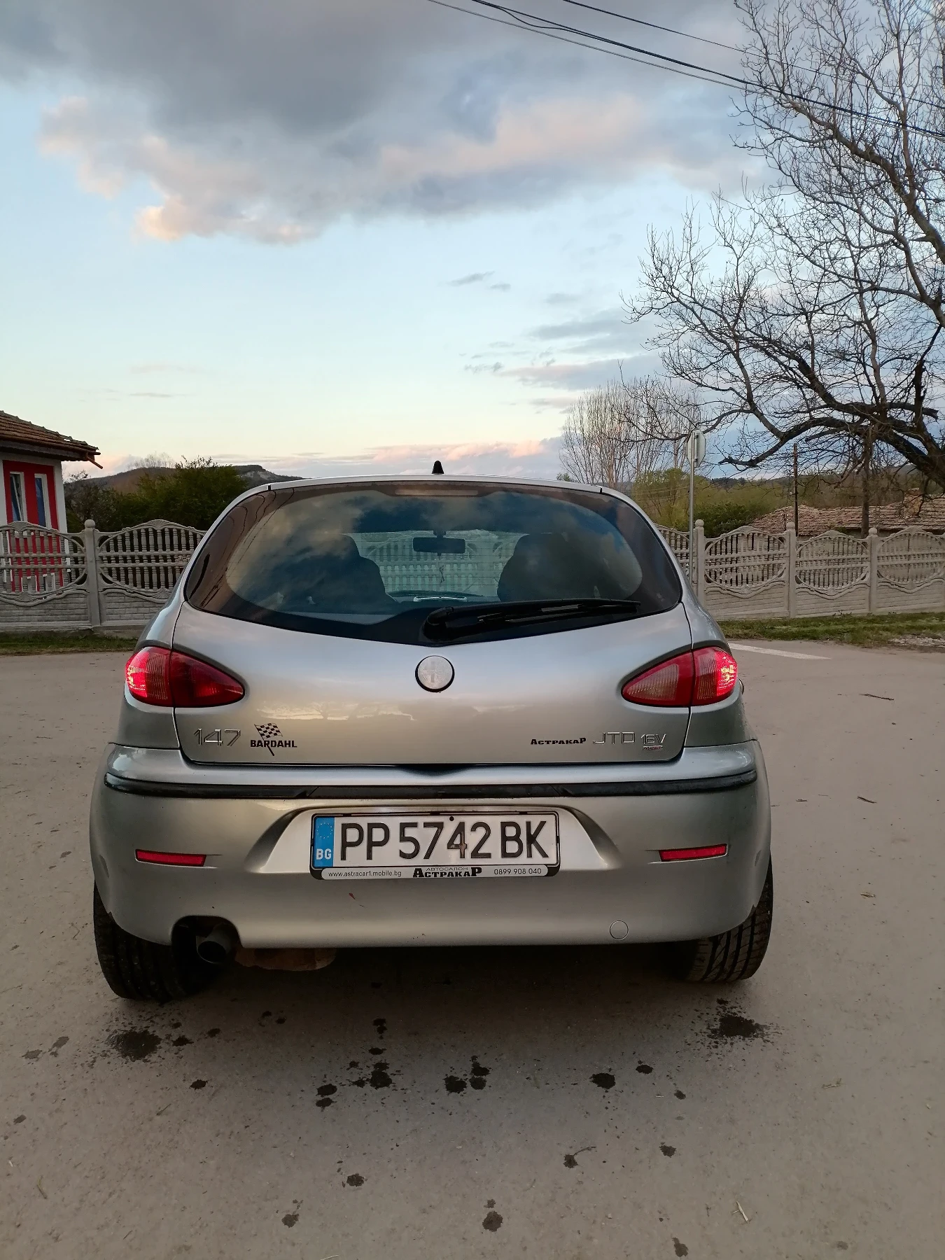 Alfa Romeo 147 1.9 JTD M-JET 16V - изображение 4