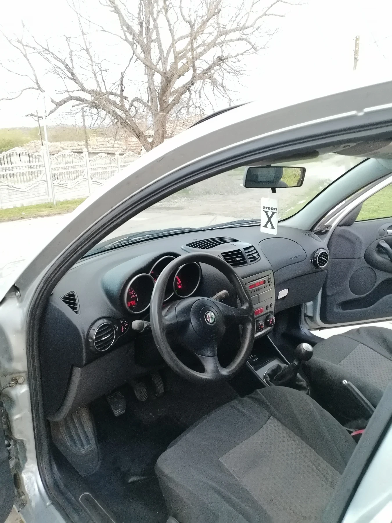 Alfa Romeo 147 1.9 JTD M-JET 16V - изображение 8
