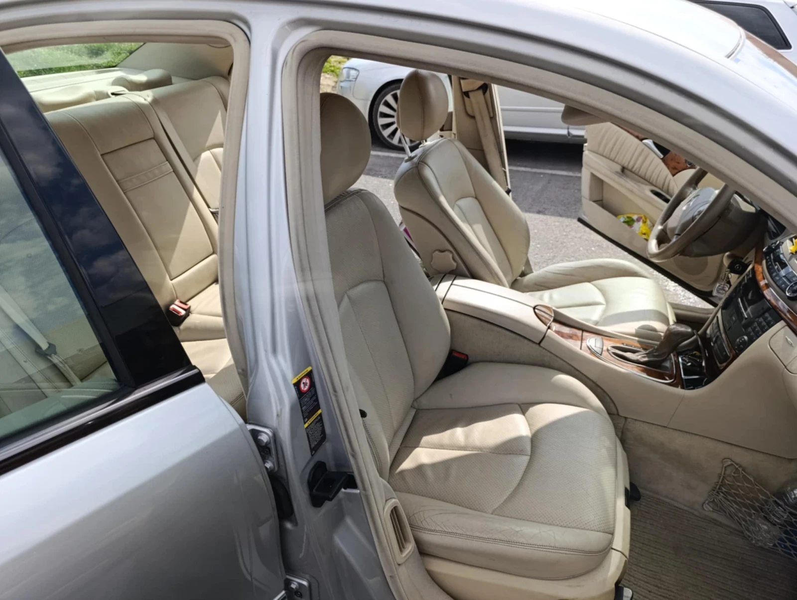 Mercedes-Benz E 320  - изображение 9