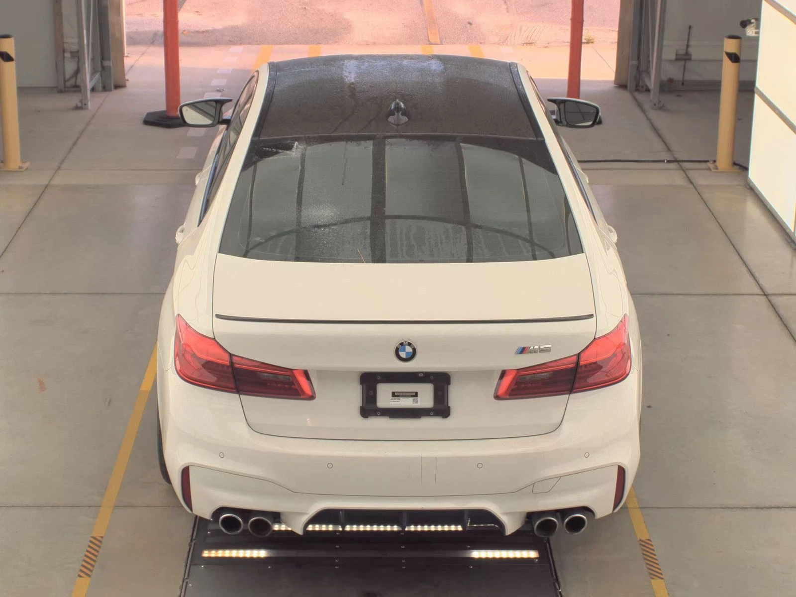 BMW M5 B&W* HEADUP* DISTRONIK* МАСАЖ* ОБДУХ* ВАКУМ* LANE  - изображение 5