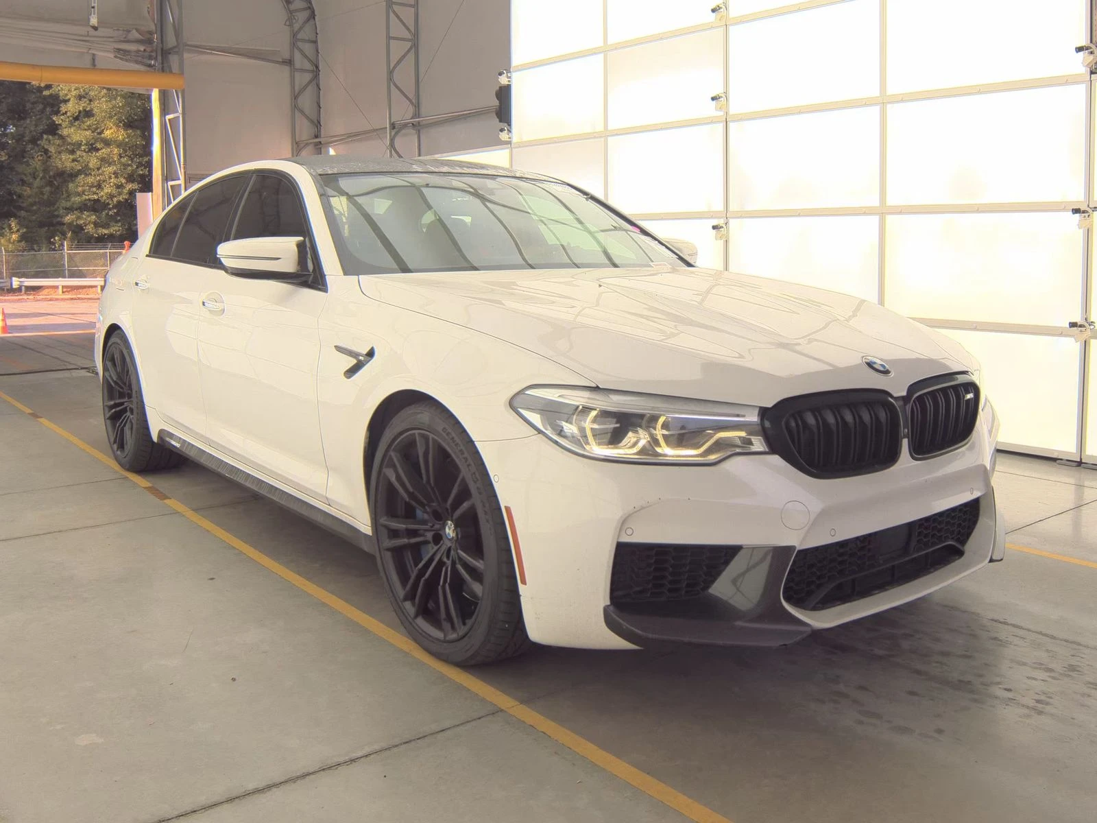 BMW M5 B&W* HEADUP* DISTRONIK* МАСАЖ* ОБДУХ* ВАКУМ* LANE  - изображение 3