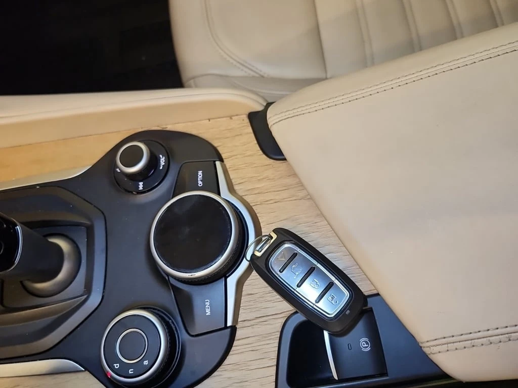 Alfa Romeo Giulia * TI * CARFAX * БЕЗ ПЪРВОНАЧАЛНА ВНОСКА - изображение 7