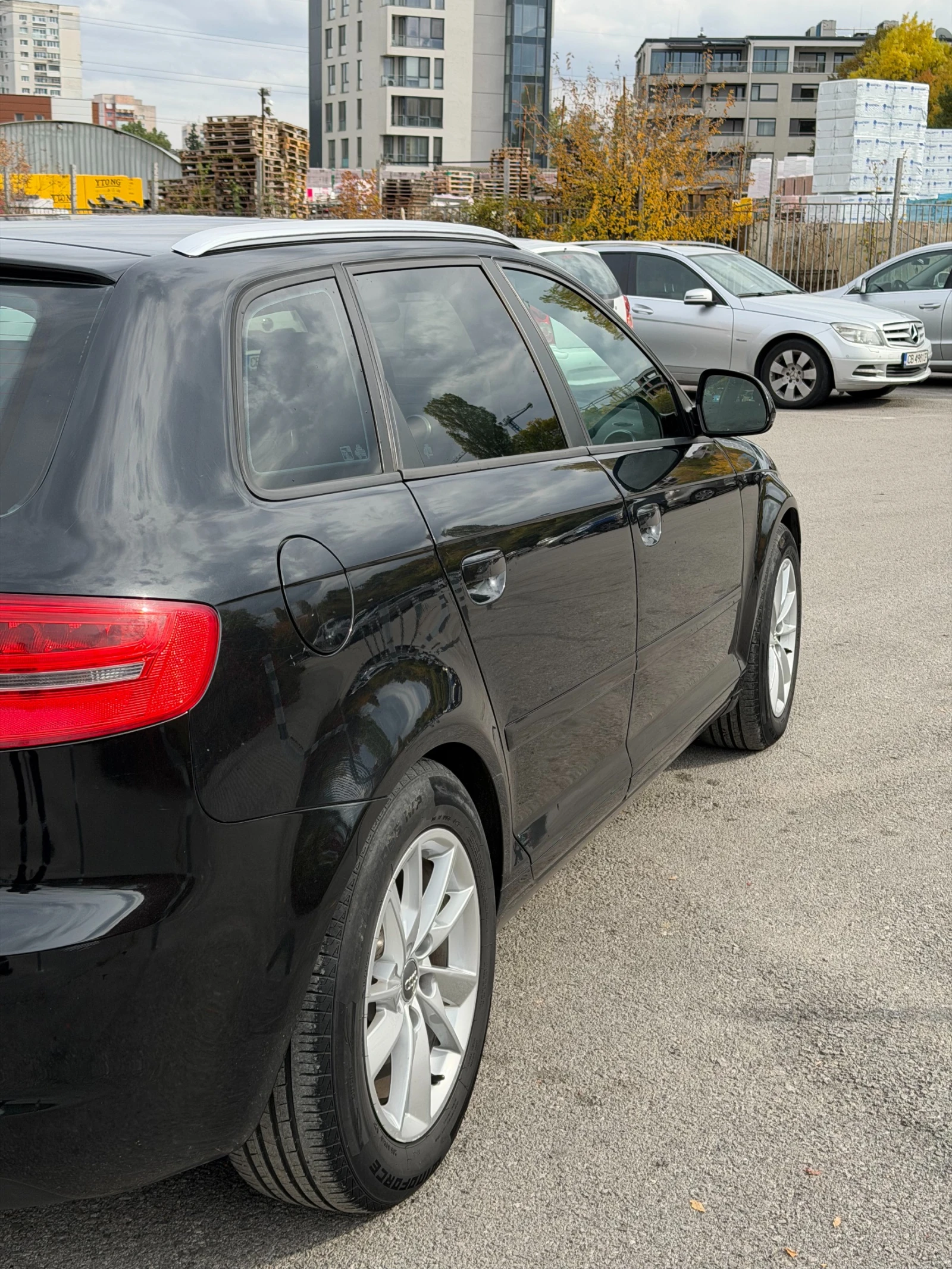 Audi A3 + 4 чисто нови зимни гуми с джанти - изображение 8