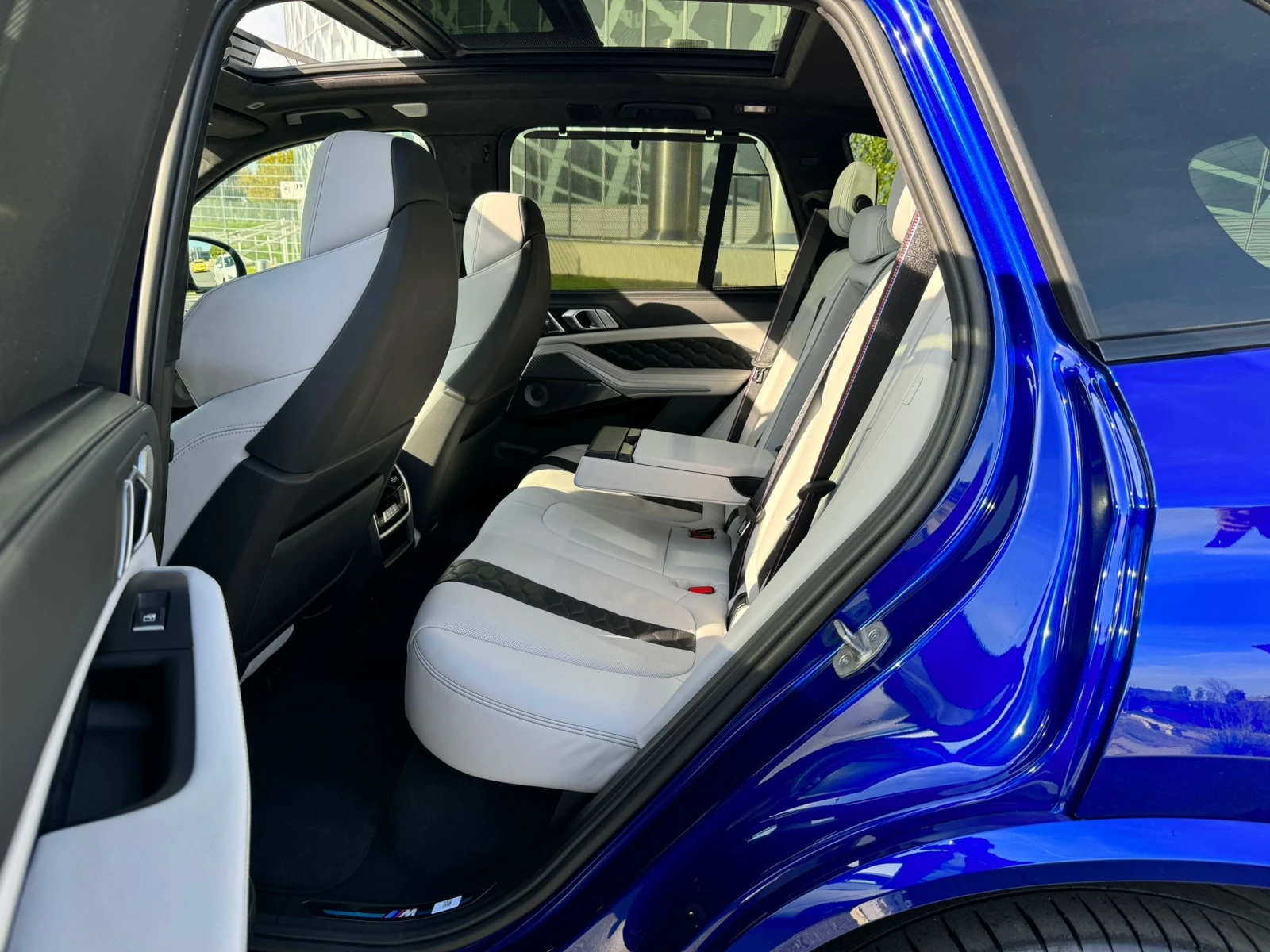 BMW X5M Competition - изображение 6