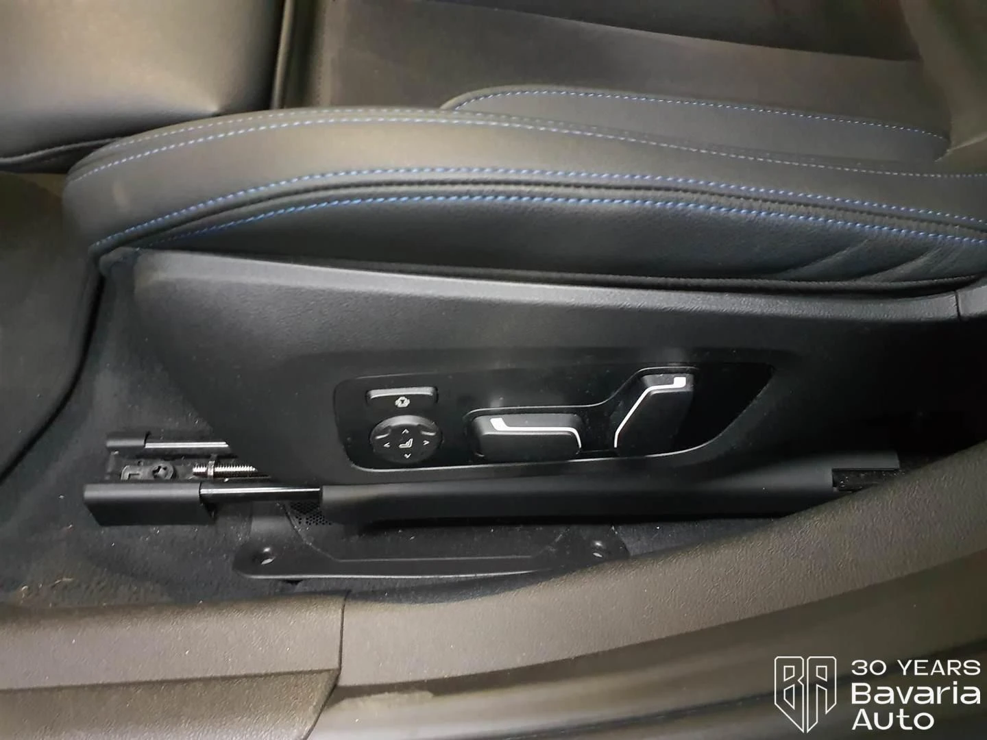 BMW 320 i Touring M Sport Paket Sportautomatic | Mobile.bg   14