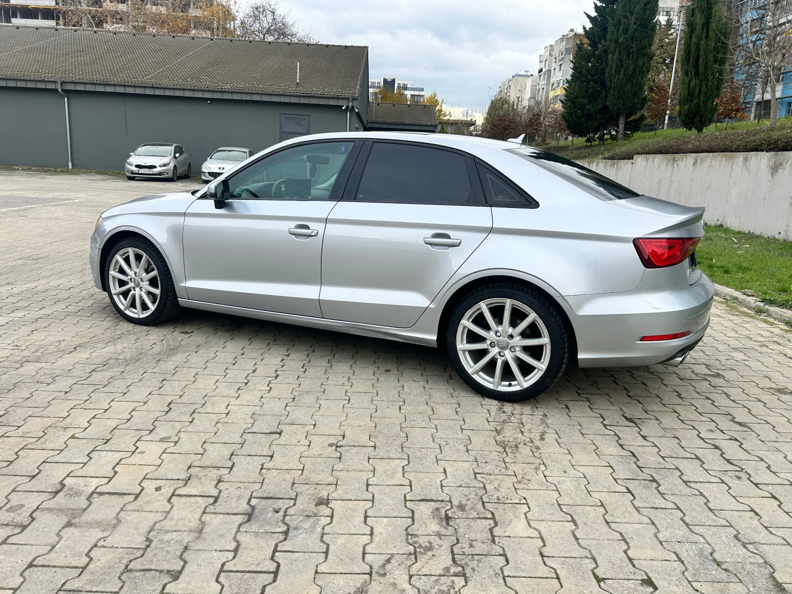 Audi A3 Premium 1.8TFSI | Mobile.bg � ����������� 8