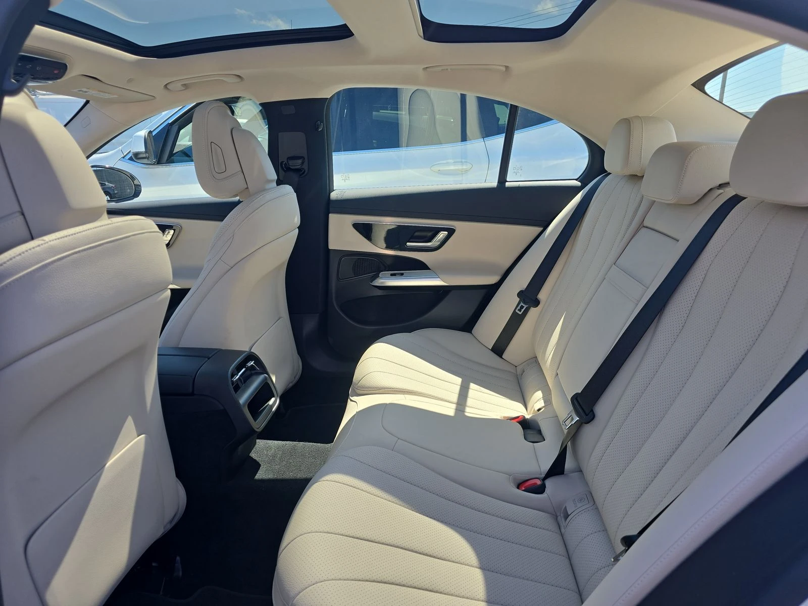 Mercedes-Benz E 350 *  *  | Mobile.bg   12