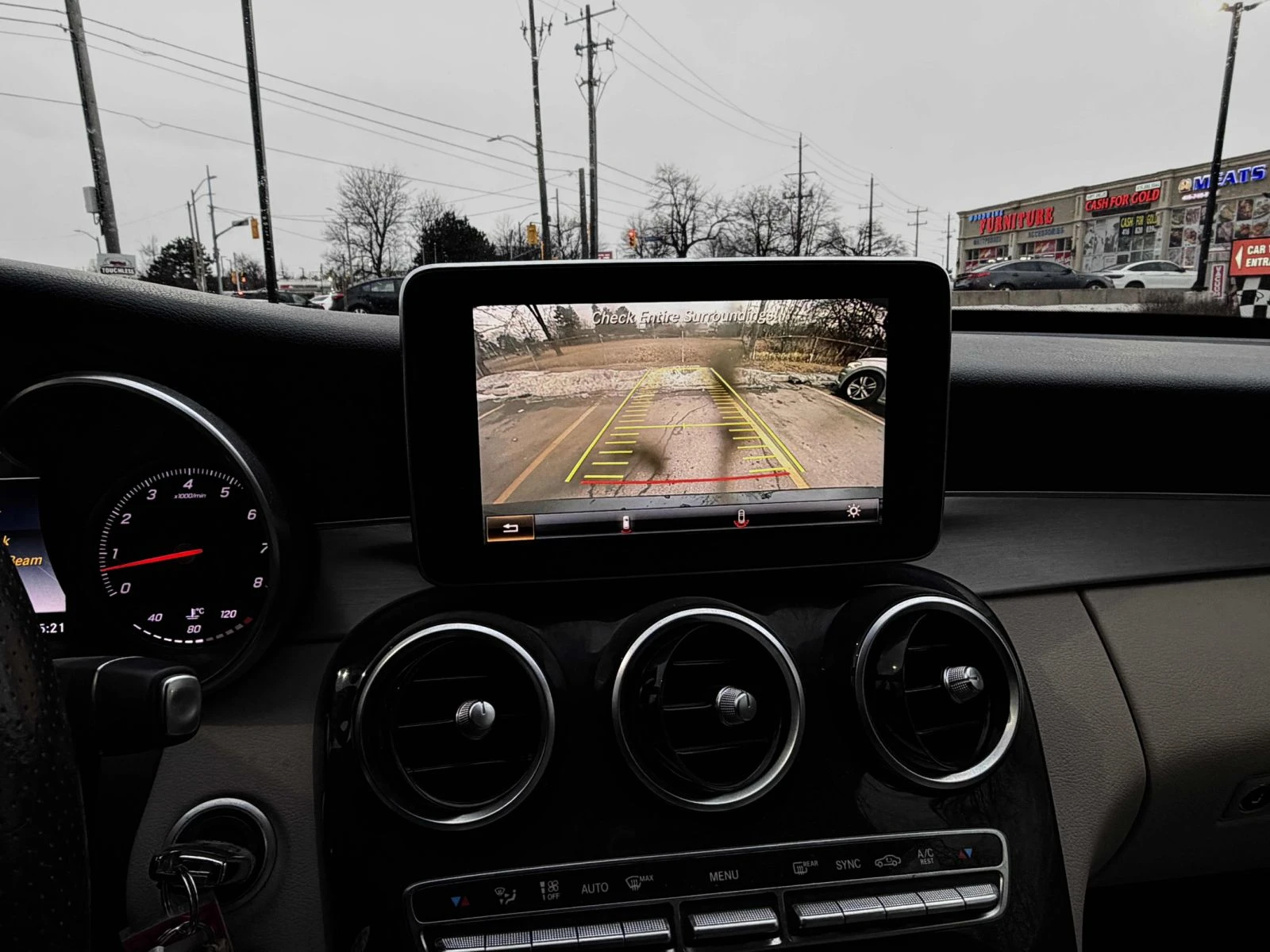 Mercedes-Benz C 300 2.0L 4MATIC  - изображение 7