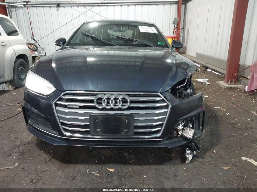 Audi A5 2.0l 2.0T Premium, снимка 12 - Автомобили и джипове - 53932710