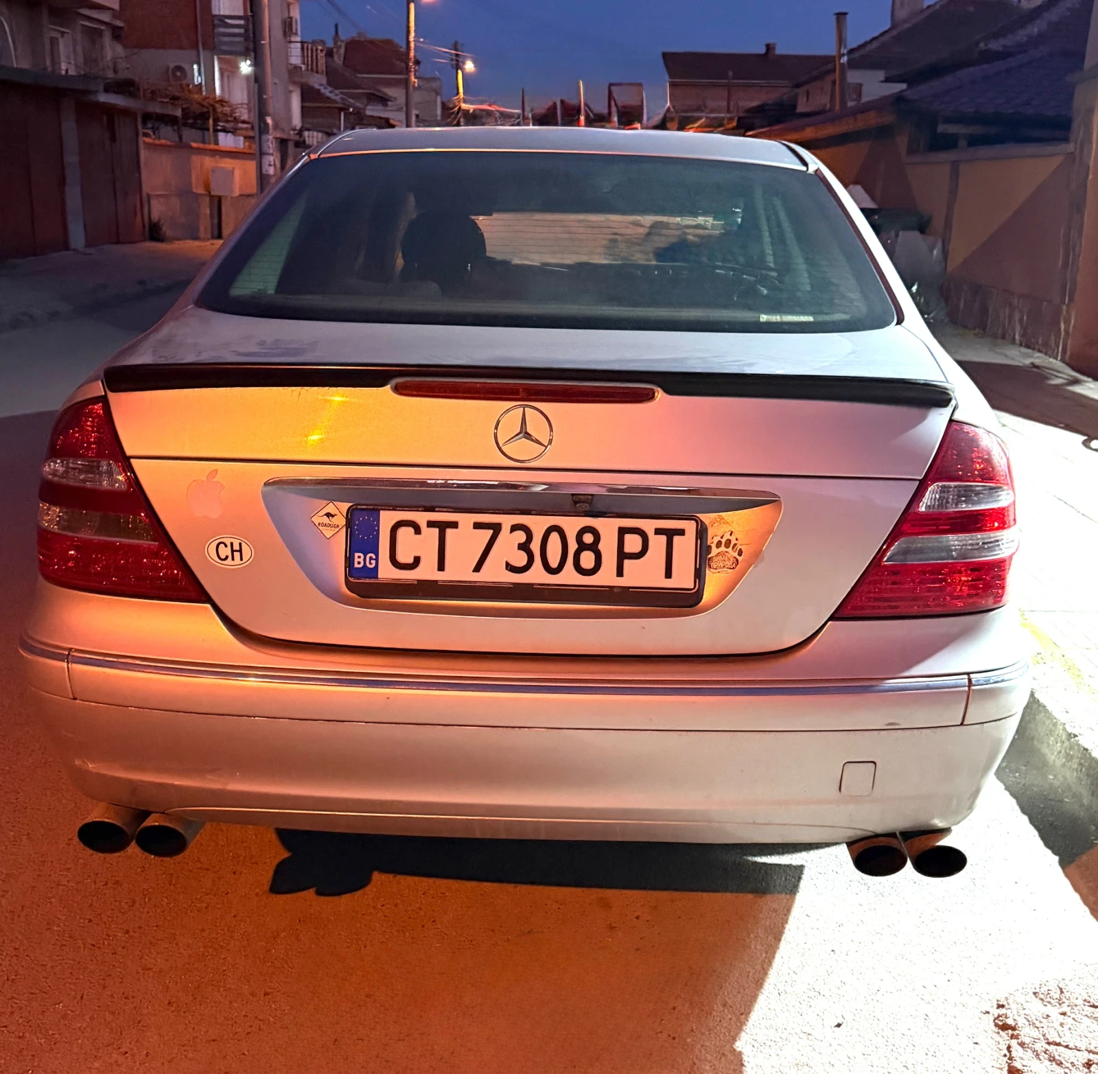 Mercedes-Benz E 270, снимка 2 - Автомобили и джипове - 54128400