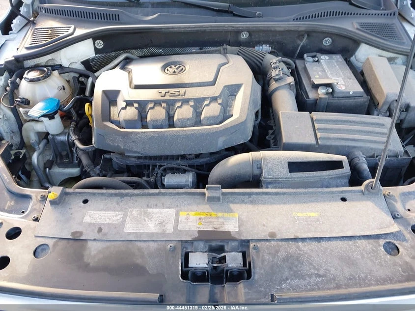 VW Passat 2.0l Volkswagen 2.0T R-Line, снимка 10 - Автомобили и джипове - 54141647