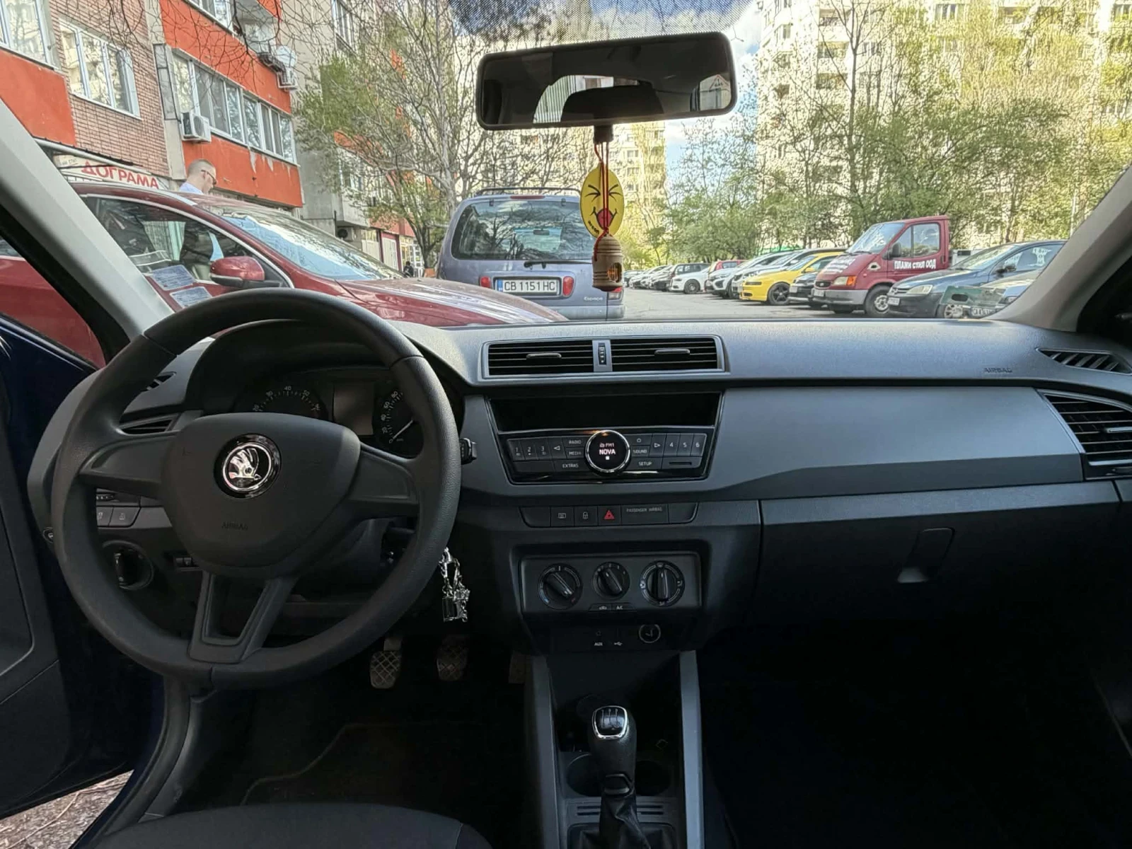 Skoda Fabia Фабрична газ, снимка 9 - Автомобили и джипове - 54231317