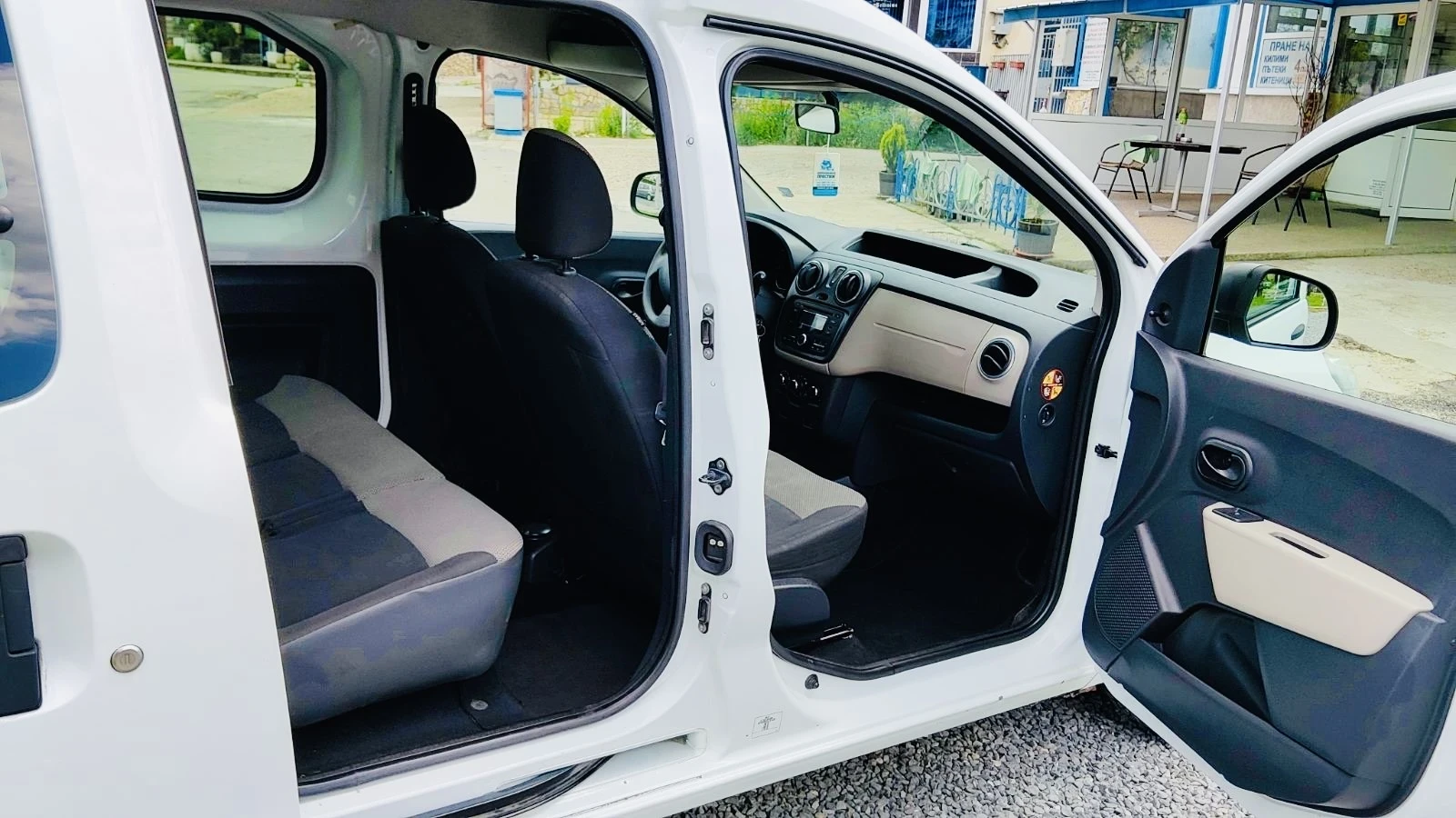 Dacia Dokker DCI, снимка 8 - Автомобили и джипове - 54585094