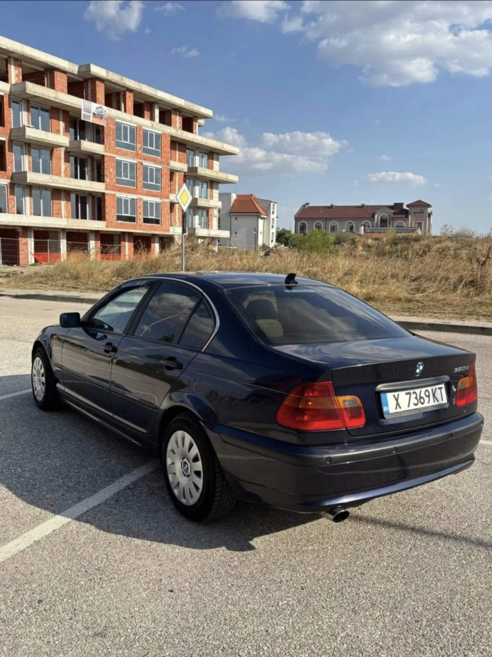 BMW 320, снимка 4 - Автомобили и джипове - 54730632