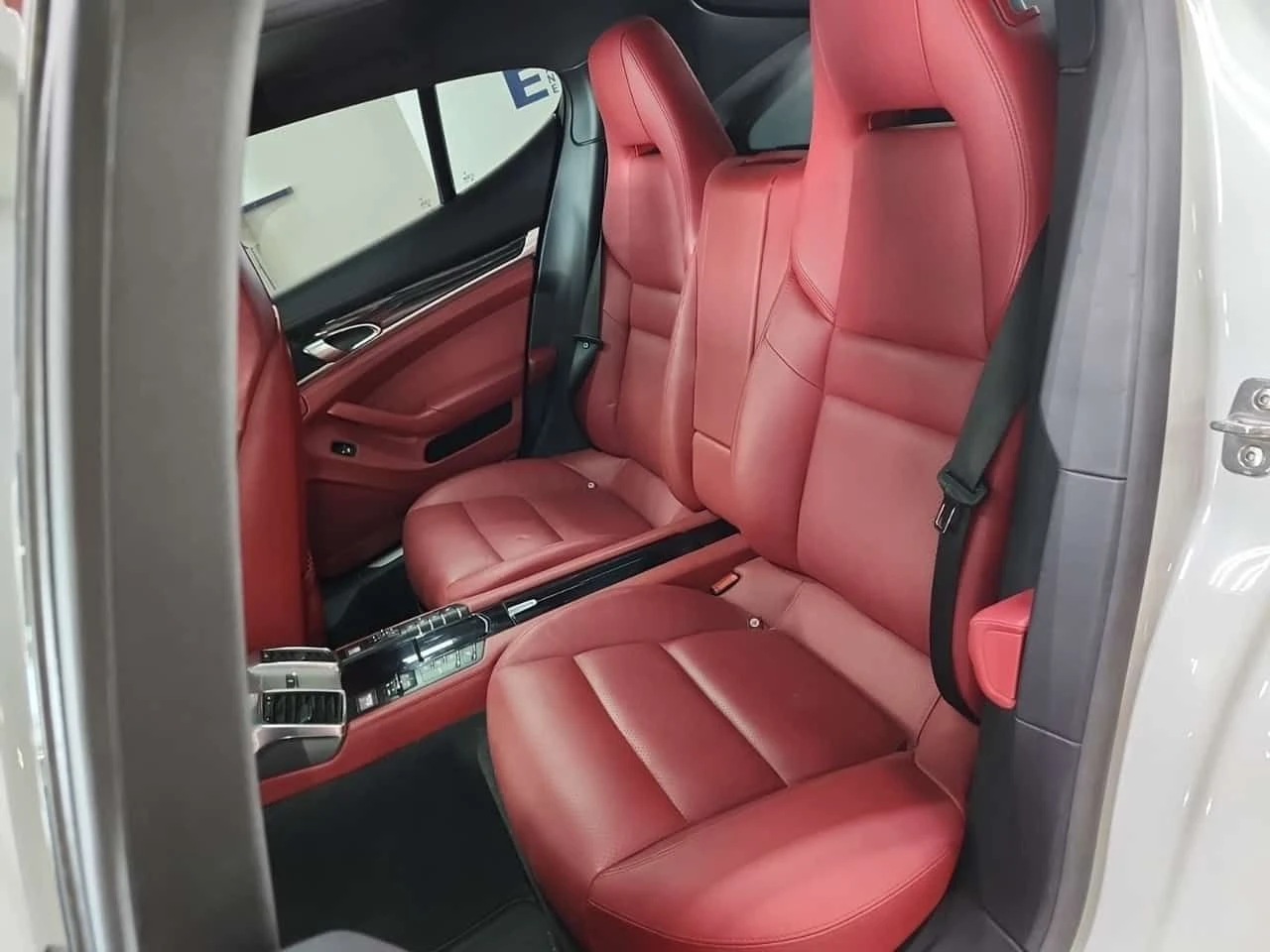 Porsche Panamera * 4S * CARFAX * БЕЗ ПЪРВОНАЧАЛНА ВНОСКА, снимка 10 - Автомобили и джипове - 54859903