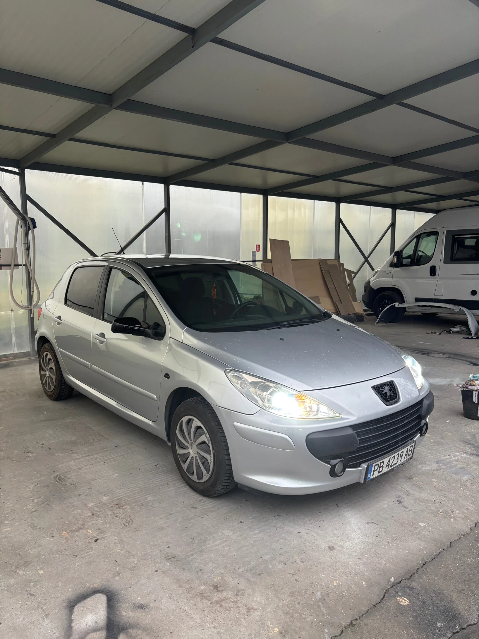 Peugeot 307 1.6 HDI 90, снимка 13 - Автомобили и джипове - 55270418