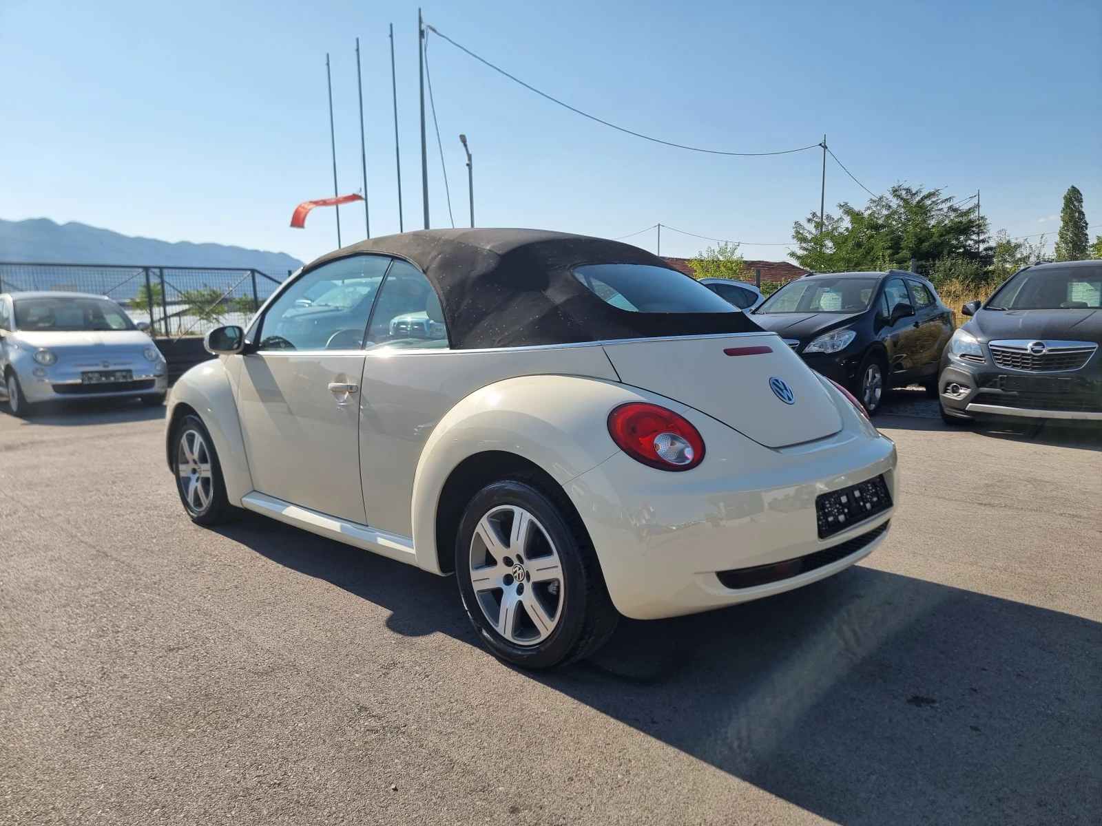 VW Beetle 1.9TDI, снимка 4 - Автомобили и джипове - 55501203