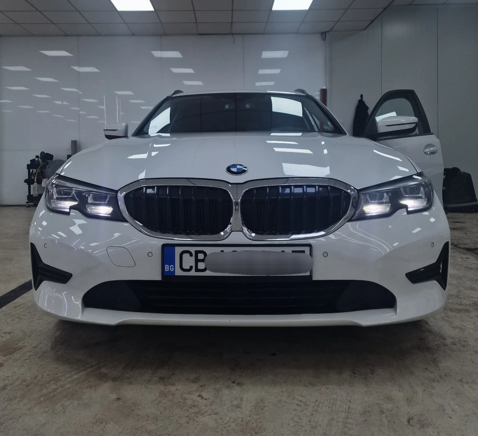 BMW 320 G21