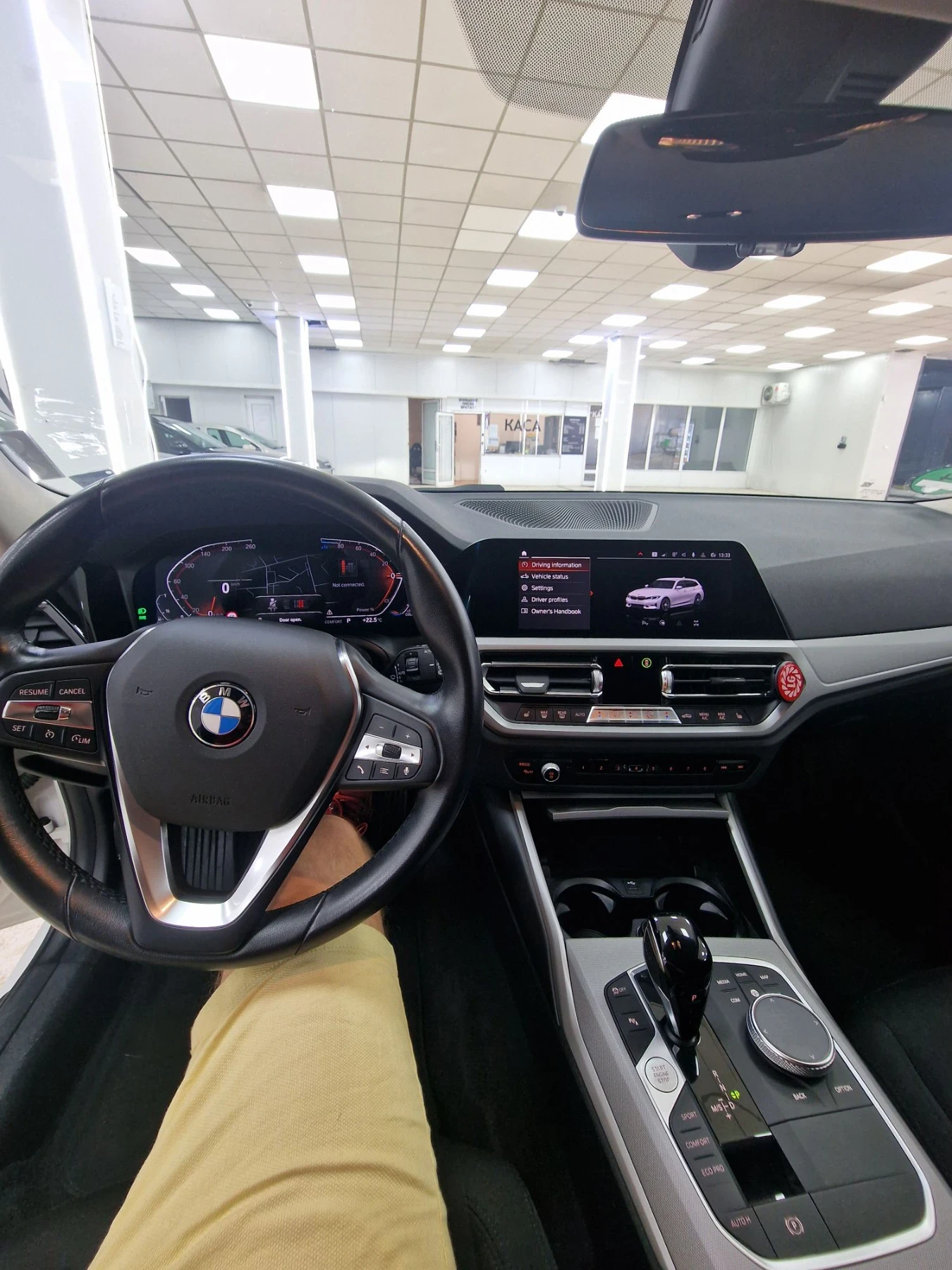 BMW 320 G21, снимка 3 - Автомобили и джипове - 55669356