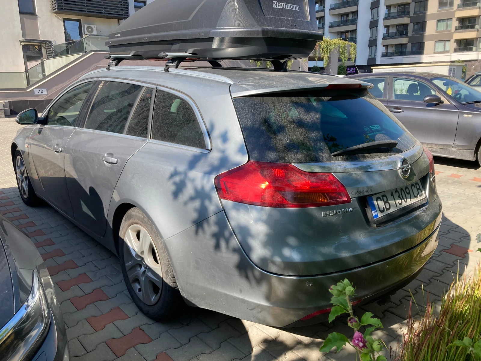 Opel Insignia, снимка 3 - Автомобили и джипове - 55845674