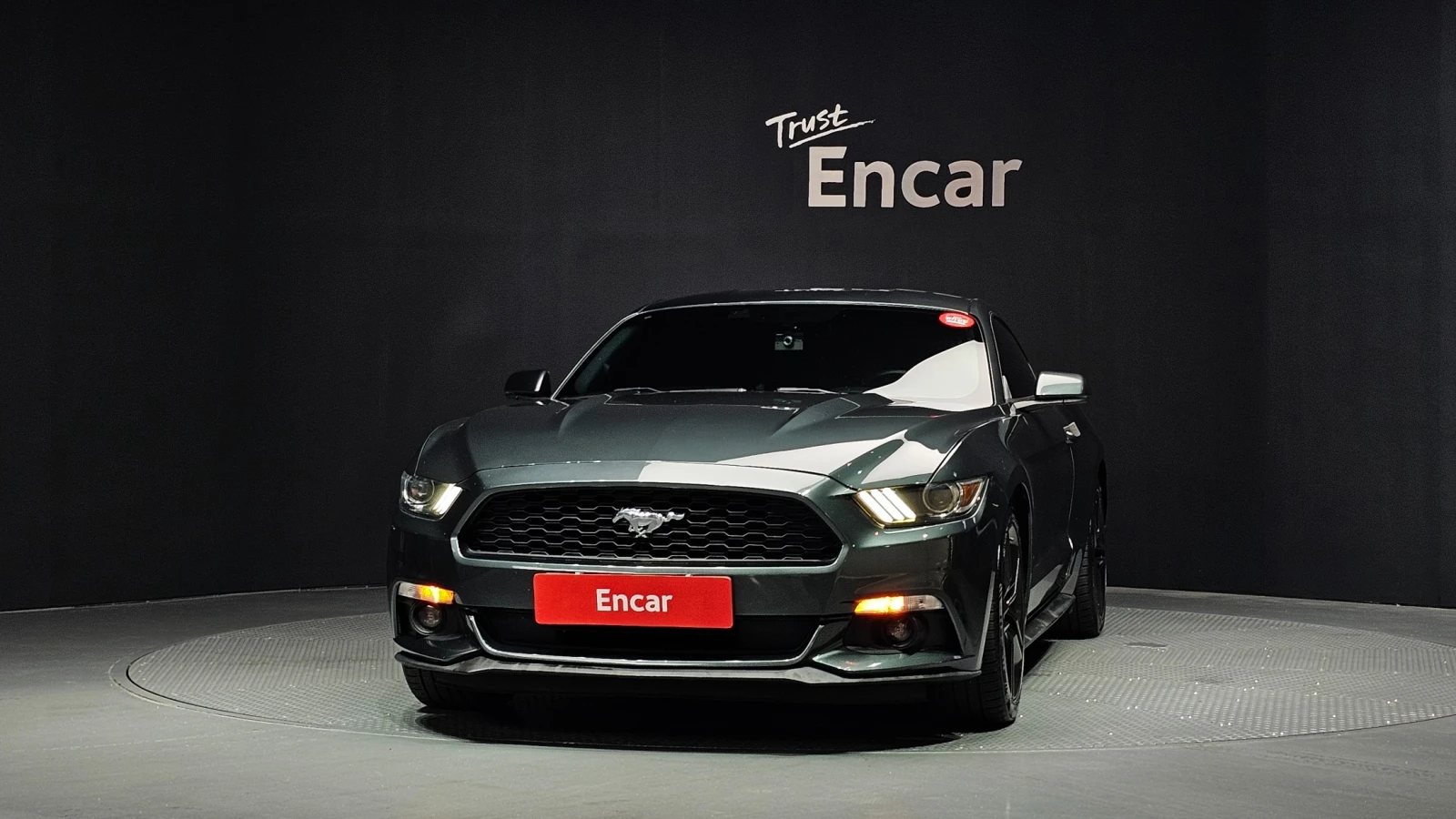 Ford Mustang 2.3 EcoBoost, снимка 3 - Автомобили и джипове - 55992360