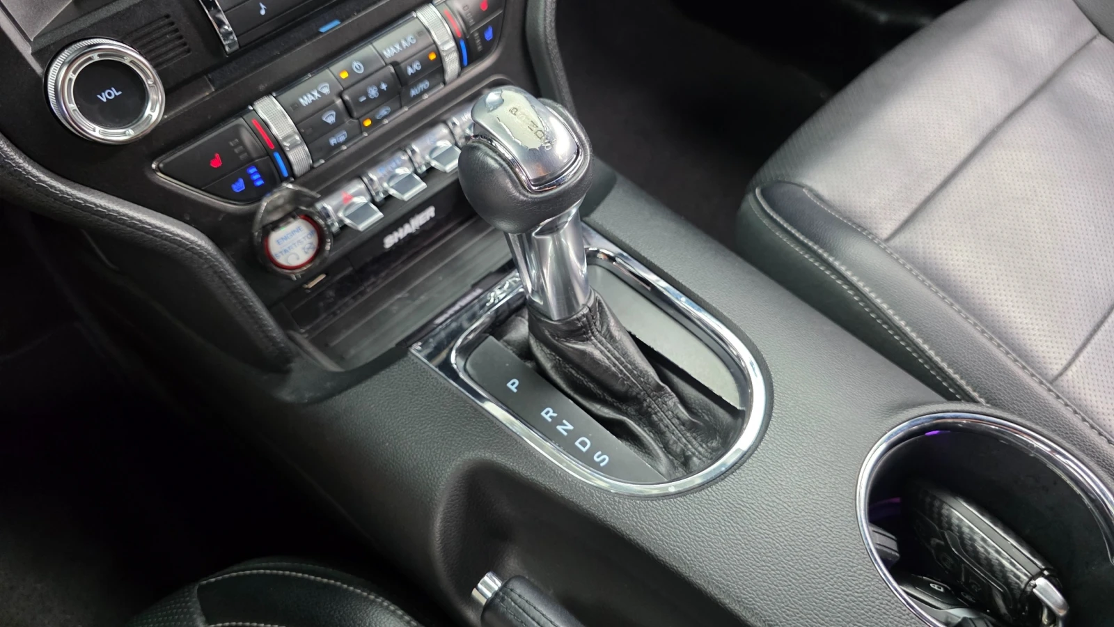Ford Mustang 2.3 EcoBoost, снимка 8 - Автомобили и джипове - 55992360