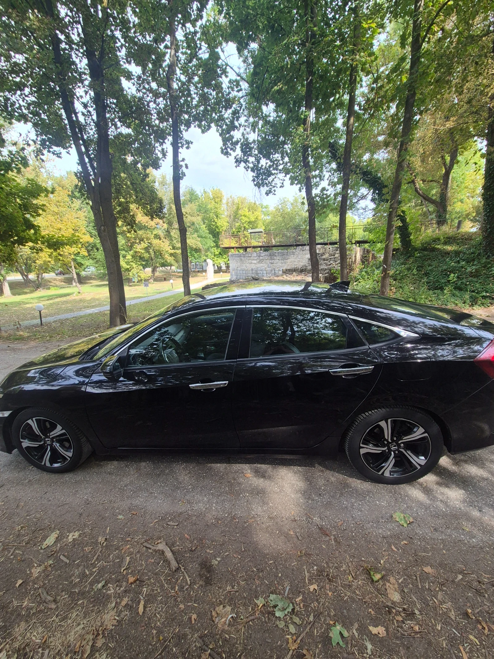 Honda Civic 1.5T БАРТЕР, снимка 6 - Автомобили и джипове - 56154510