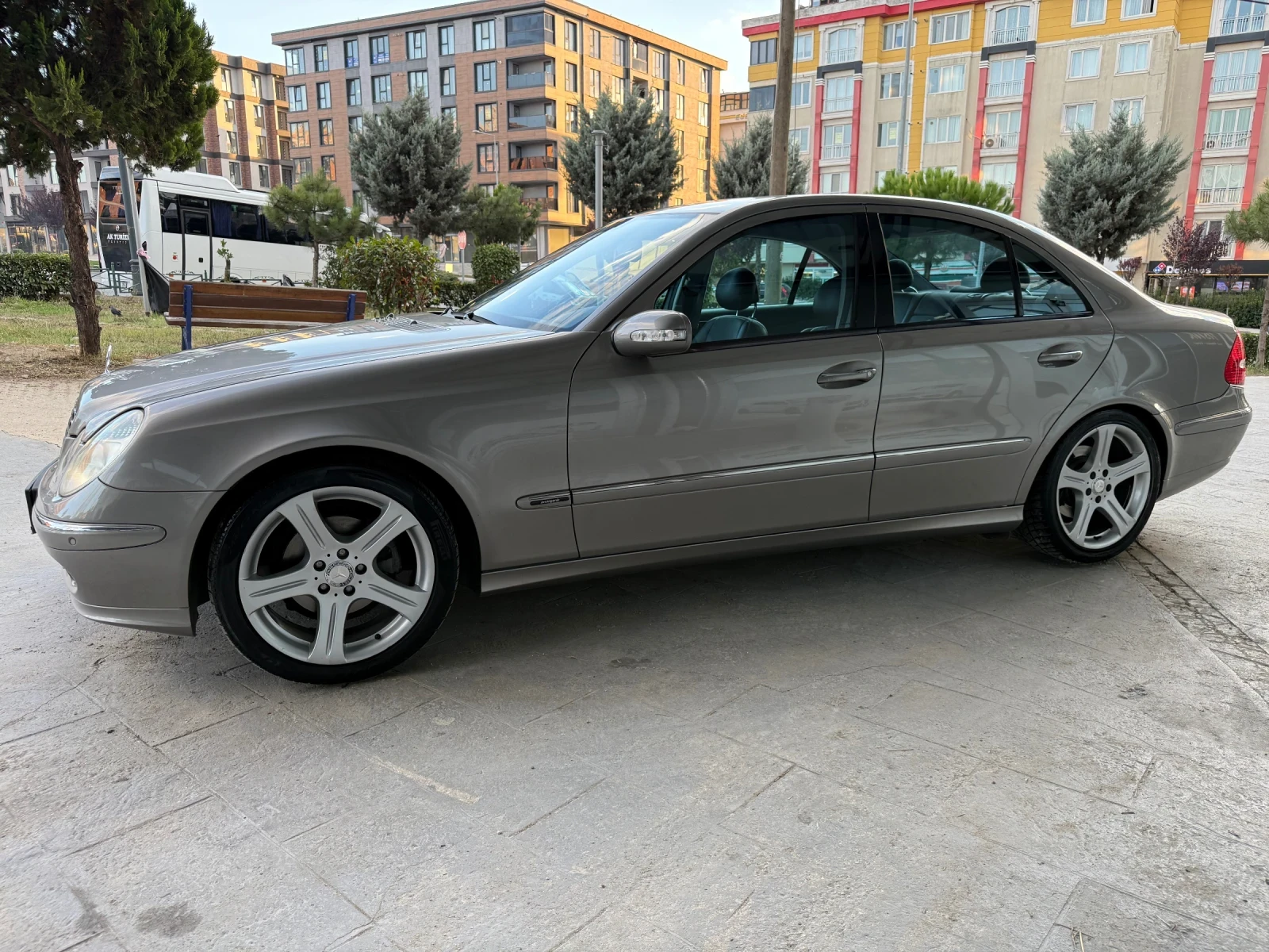 Mercedes-Benz 320 CDI, снимка 6 - Автомобили и джипове - 56217653