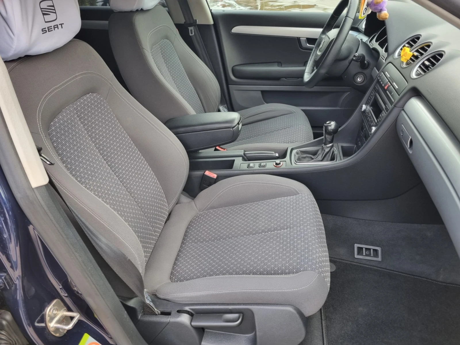 Seat Exeo седан, снимка 8 - Автомобили и джипове - 56680070