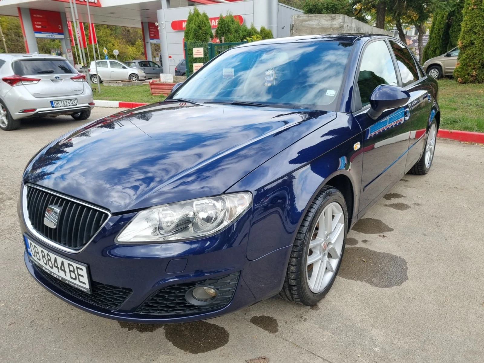 Seat Exeo седан, снимка 2 - Автомобили и джипове - 56680070