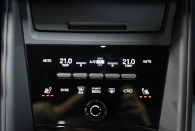 Porsche Macan 4 ELECTRIC/SPORT CHRONO/BOSE/HEAD UP/PANO/, снимка 14