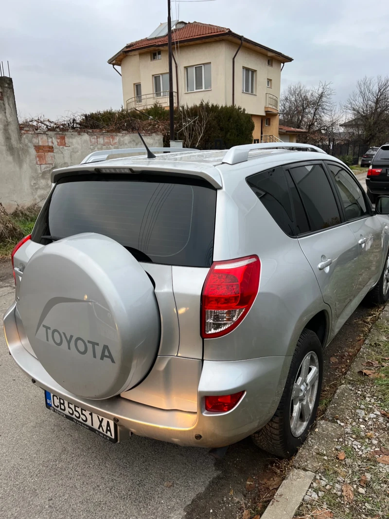 Toyota Rav4 D4D , снимка 5 - Автомобили и джипове - 47975170