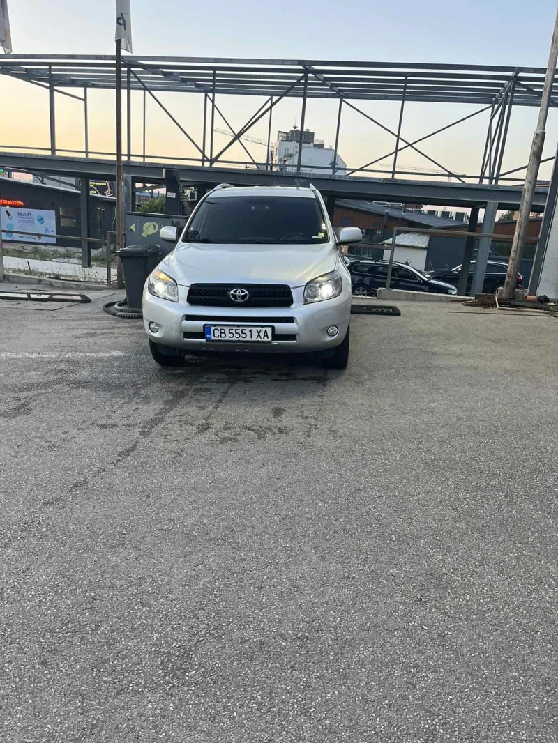 Toyota Rav4 D4D , снимка 4 - Автомобили и джипове - 47975170