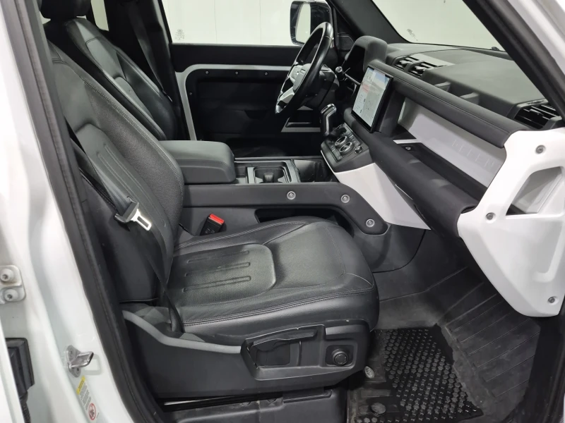 Land Rover Defender 110 S AWD, снимка 15 - Автомобили и джипове - 53170786