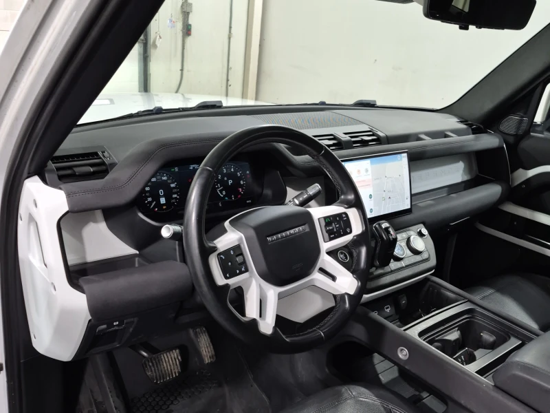 Land Rover Defender 110 S AWD, снимка 7 - Автомобили и джипове - 53170786