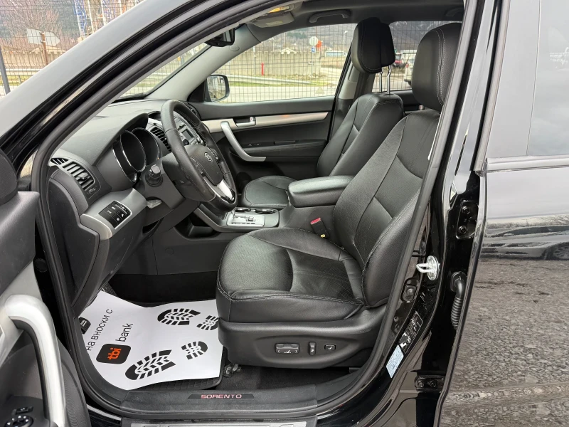 Kia Sorento 2.2CRDi ВСИЧКИ ЕКСТРИ, снимка 10 - Автомобили и джипове - 53442195