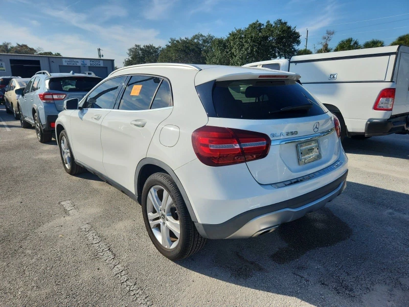 Mercedes-Benz GLA 250 Кожа* Памет* м.Точки, снимка 5 - Автомобили и джипове - 53526858